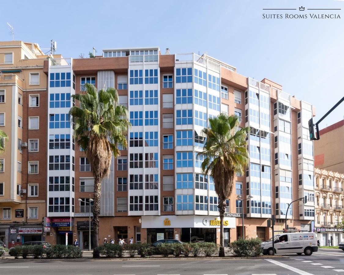 Pension MonaLisa Luxury Suites Valencia Bagian luar foto
