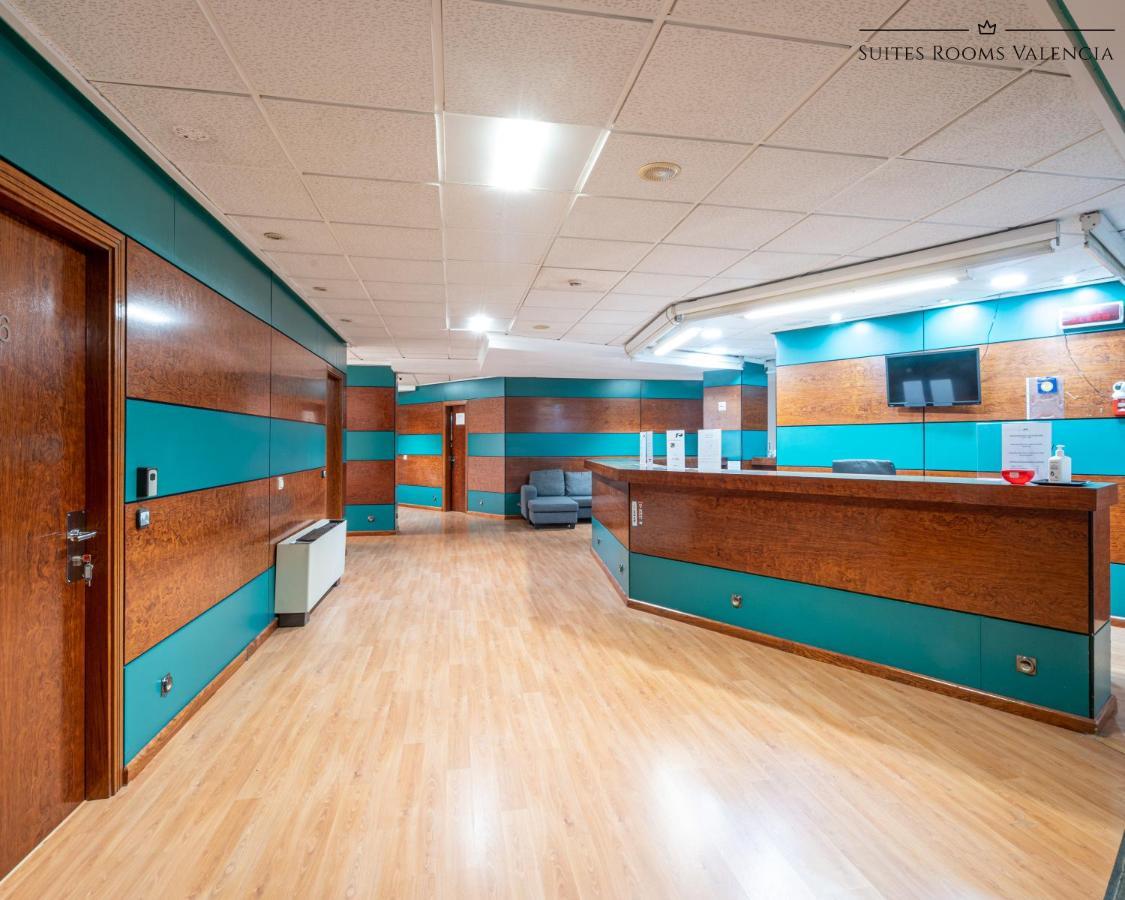Pension MonaLisa Luxury Suites Valencia Bagian luar foto