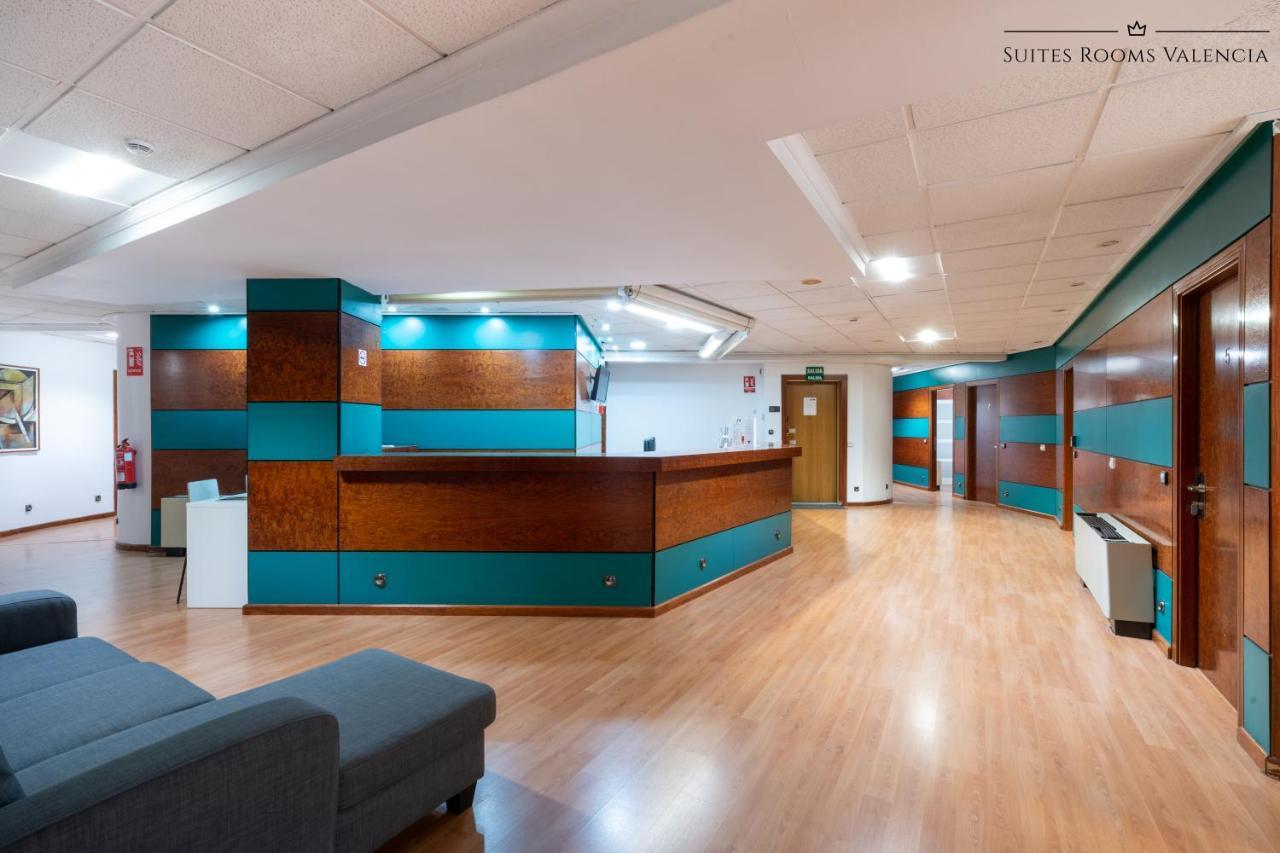 Pension MonaLisa Luxury Suites Valencia Bagian luar foto