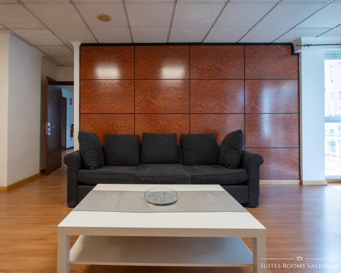 Pension MonaLisa Luxury Suites Valencia Bagian luar foto