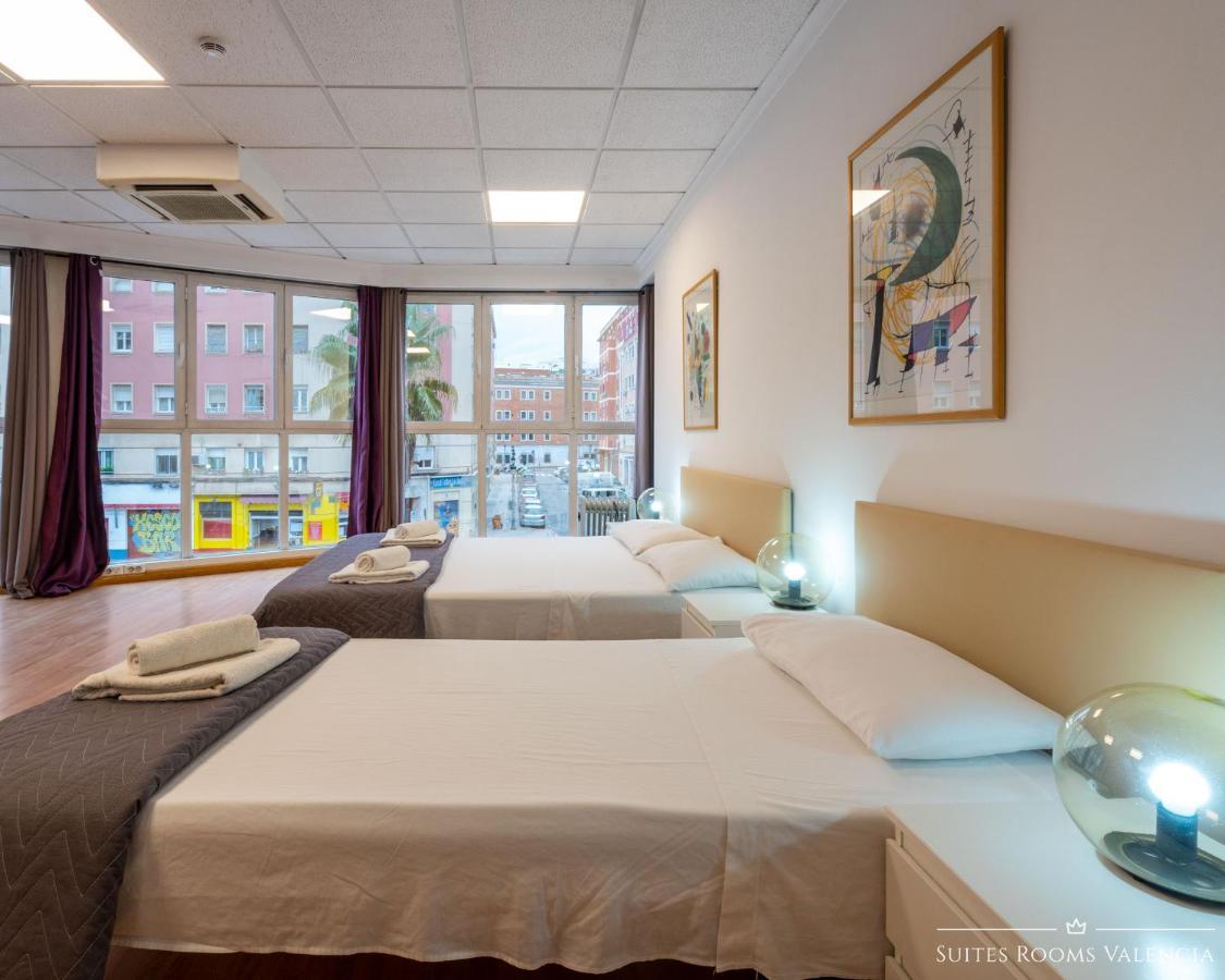 Pension MonaLisa Luxury Suites Valencia Bagian luar foto
