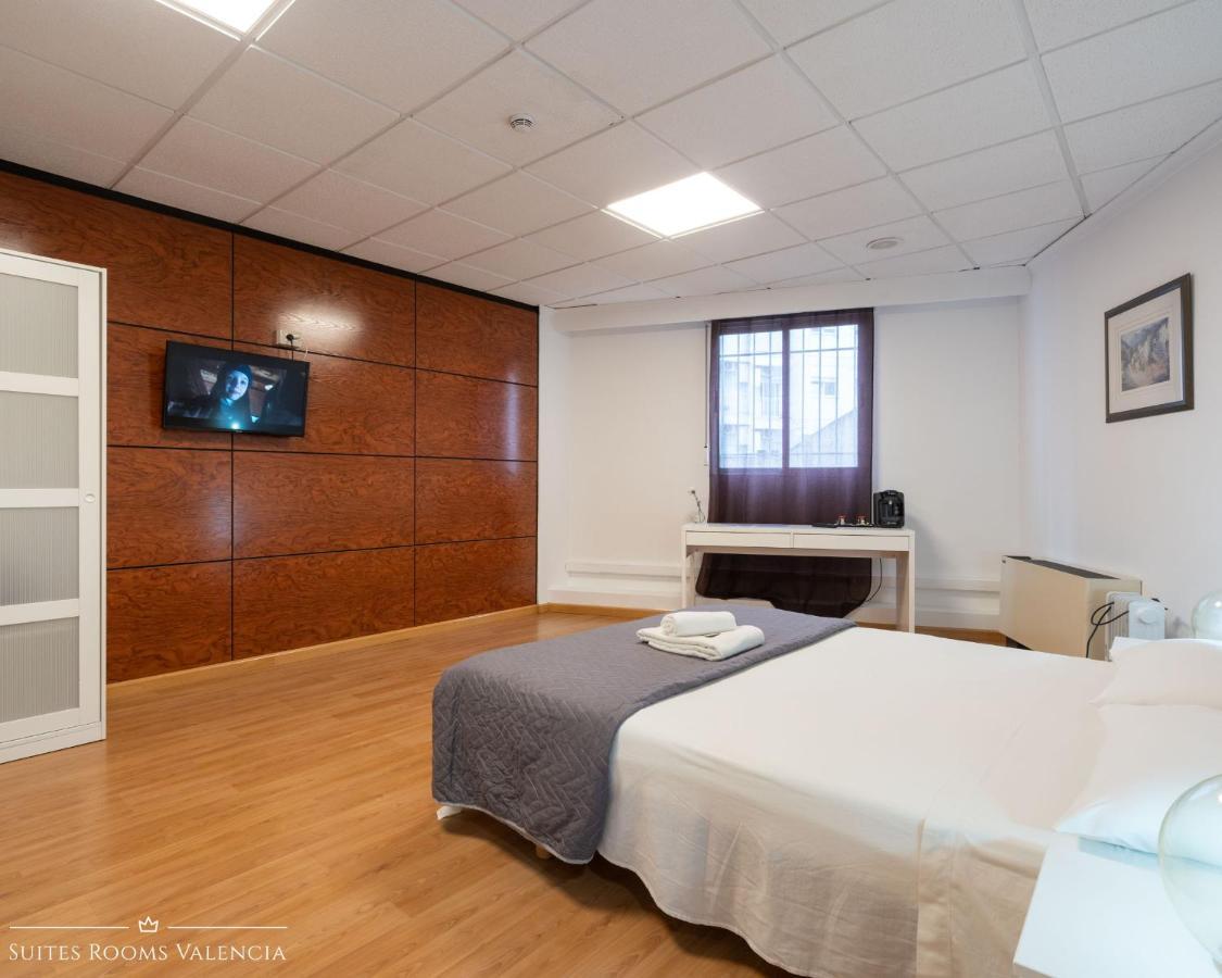 Pension MonaLisa Luxury Suites Valencia Bagian luar foto