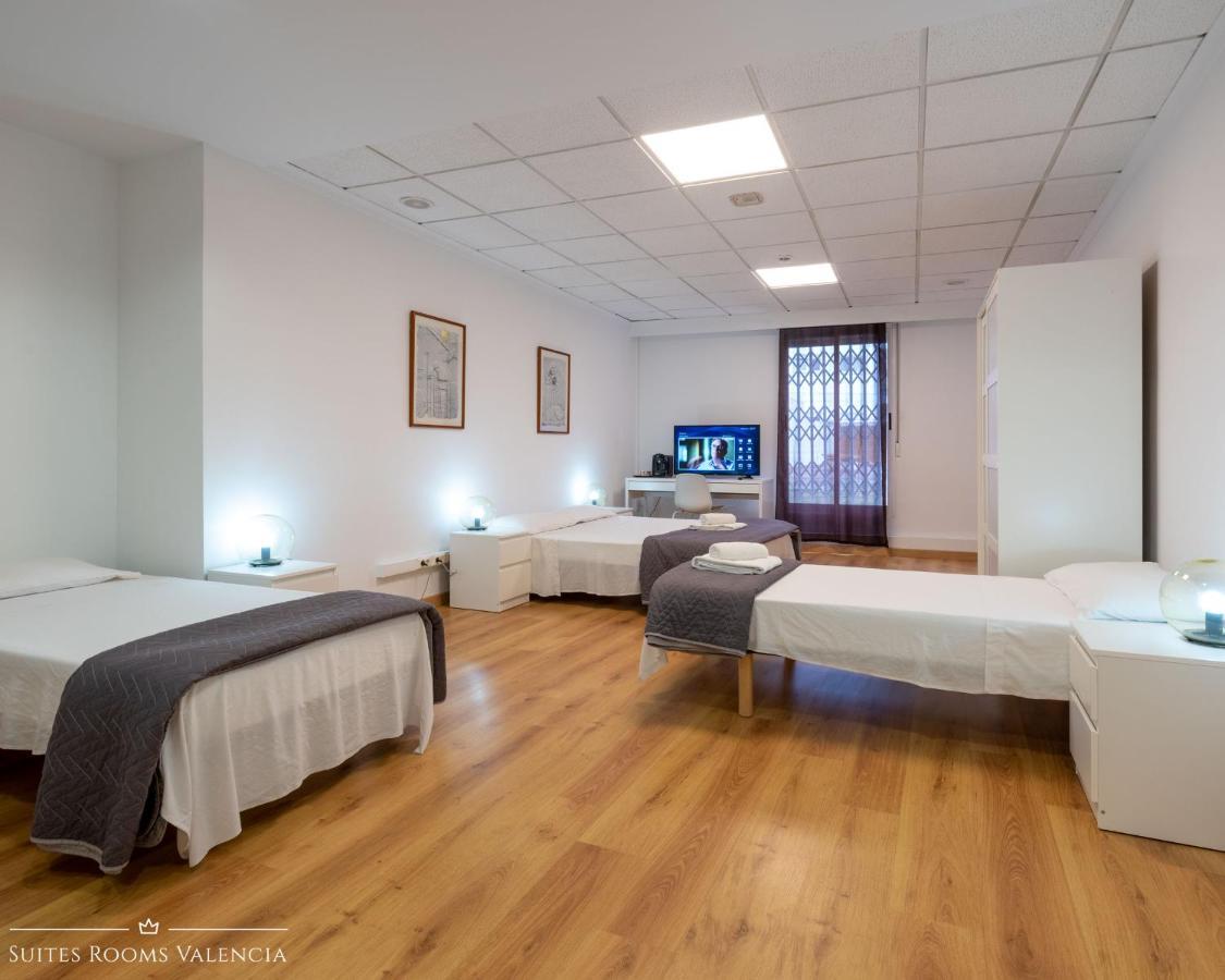 Pension MonaLisa Luxury Suites Valencia Bagian luar foto